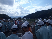 上部工の見学状況です。