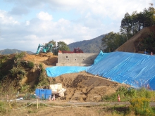 与謝野１号橋Ａ１橋台を施工しています。