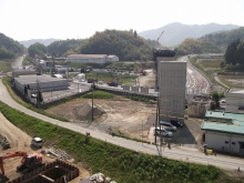 こんなに高いところで作業しています。