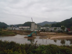 作業ヤードの構築中です。（１０月１８日現在の状況）